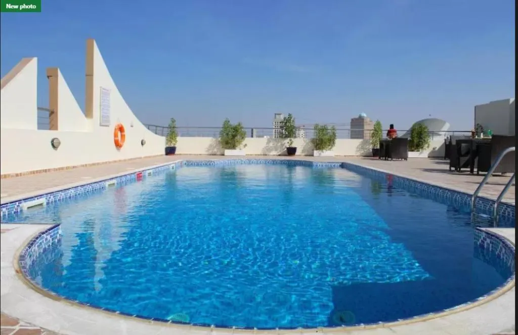 Pool, Skylark Hotel Apartments, Dubai