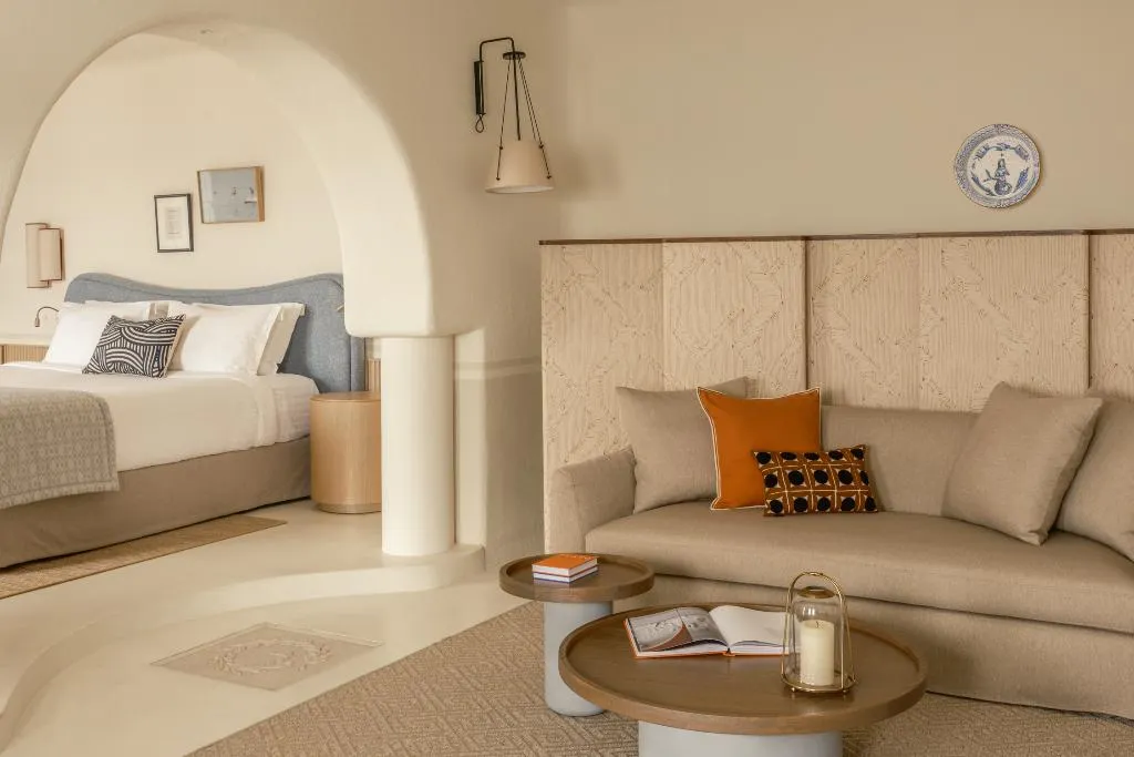 SUITE GRAND Room, Homeric Poems, Santorini