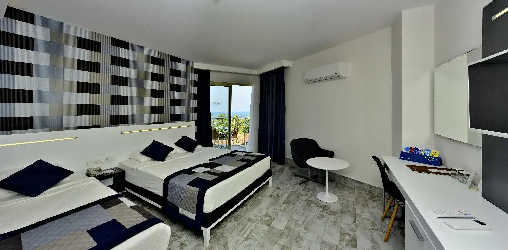 TRIPLE SIDE SEA VIEW Room, White City Beach Hotel, Antalya