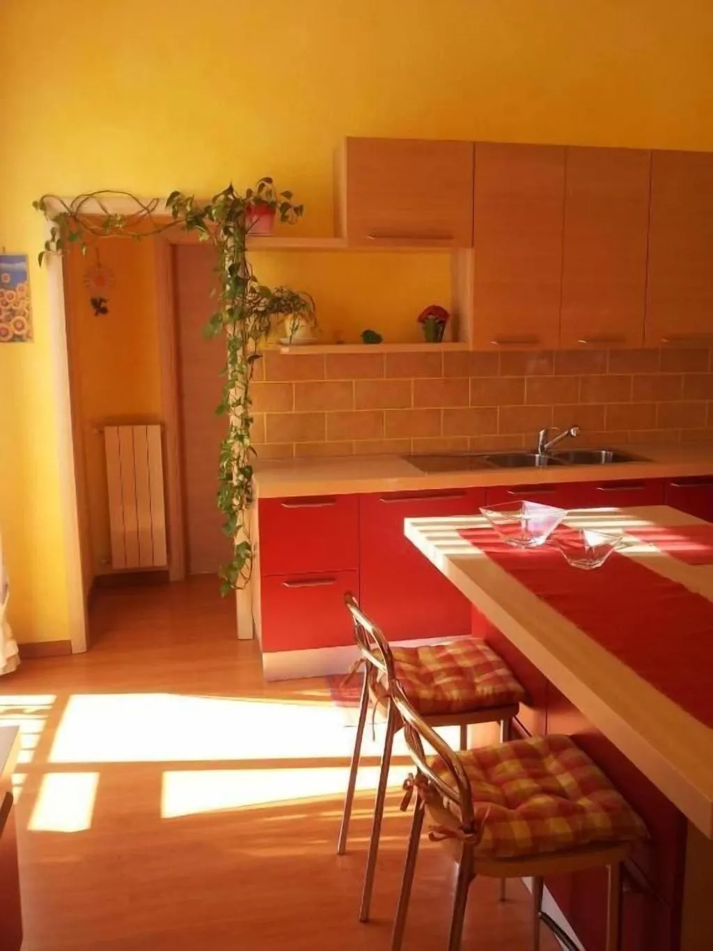 Room, Thousand Colors, Naples