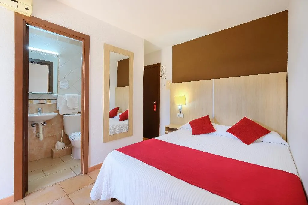 Double or Twin STANDARD Room, Azuline Hostal Marino, Ibiza