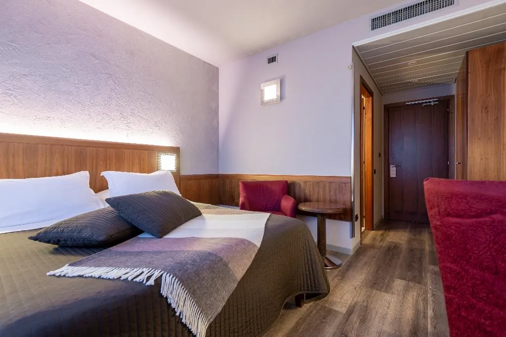 DOUBLE STANDARD Room, First Hotel Malpensa, Milan