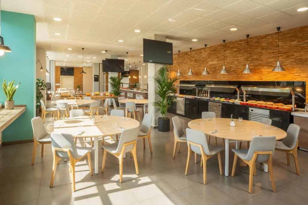 Conferences, Madrid Airport Suites Affiliated By Melia, Madrid