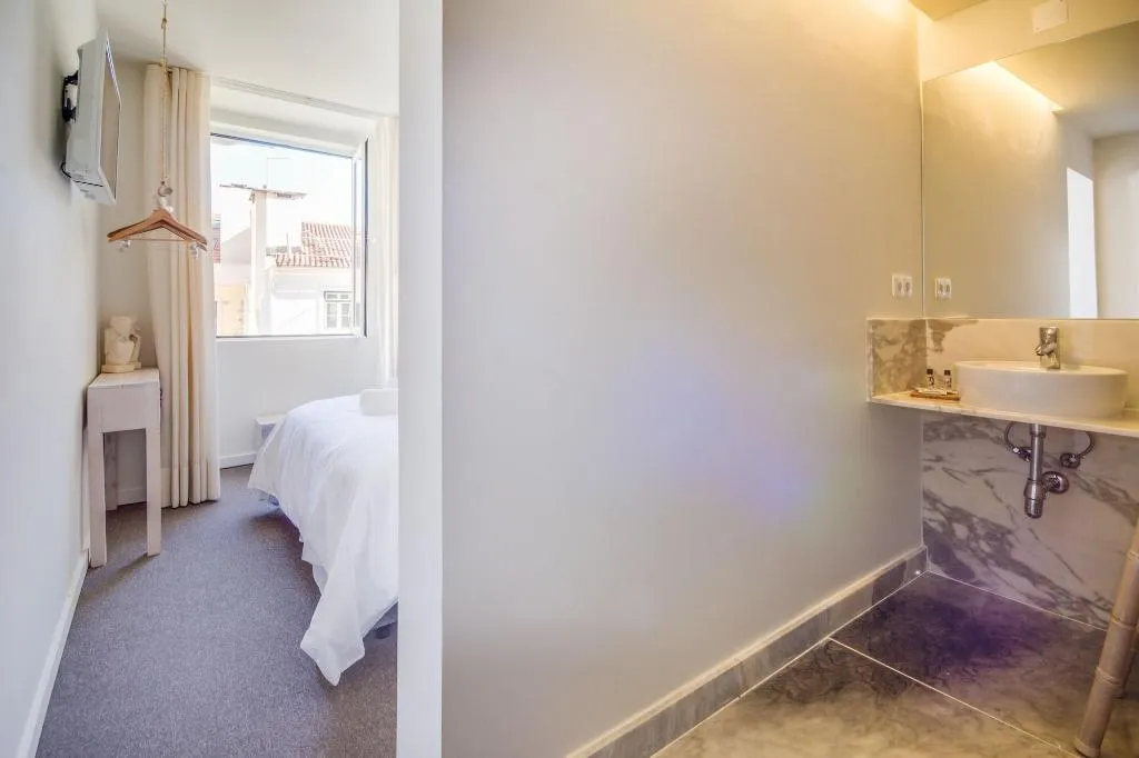 Room, Chiado 44, Lisbon