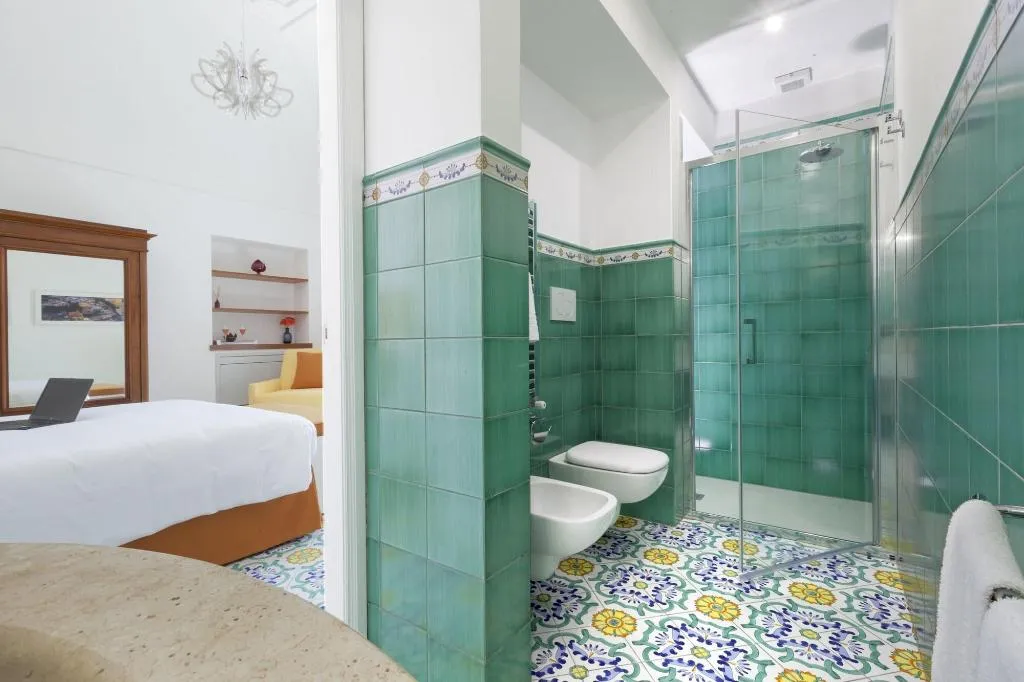 Room, Il Moro Di Positano, Naples