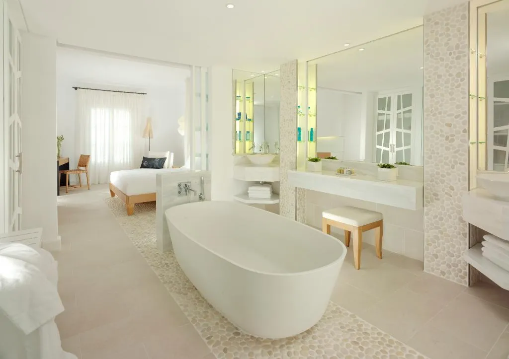 SINGLE SUPERIOR SEA VIEW Room, Mykonos Grand Hotel & Resort, Mykonos
