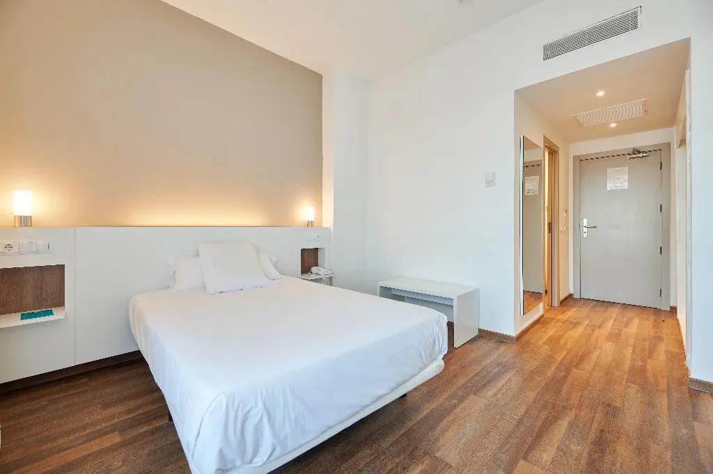 SINGLE STANDARD Room, Alua Calas de Mallorca Resort, Majorca