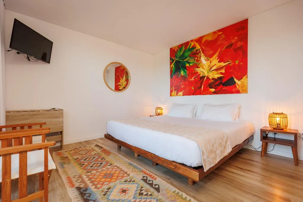 STUDIO DELUXE ONE BEDROOM Room, Laranjal Farm House, Algarve