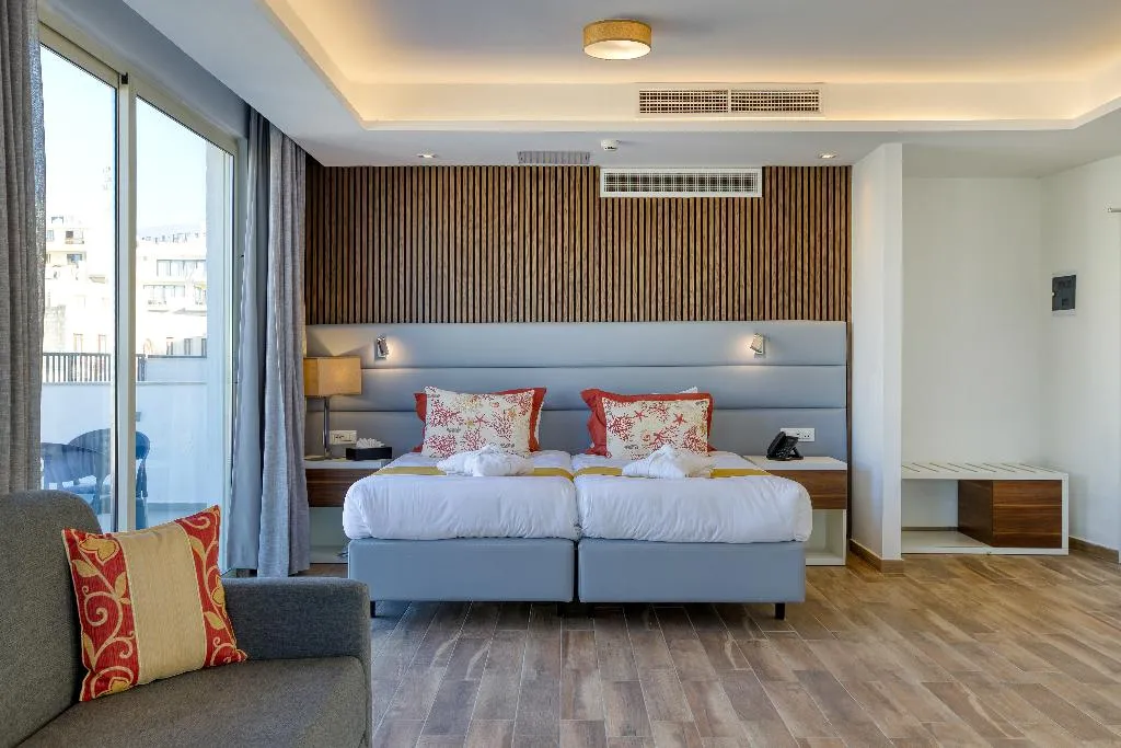 SUITE CAPACITY 1 Room, Solana Hotel & Spa, Malta