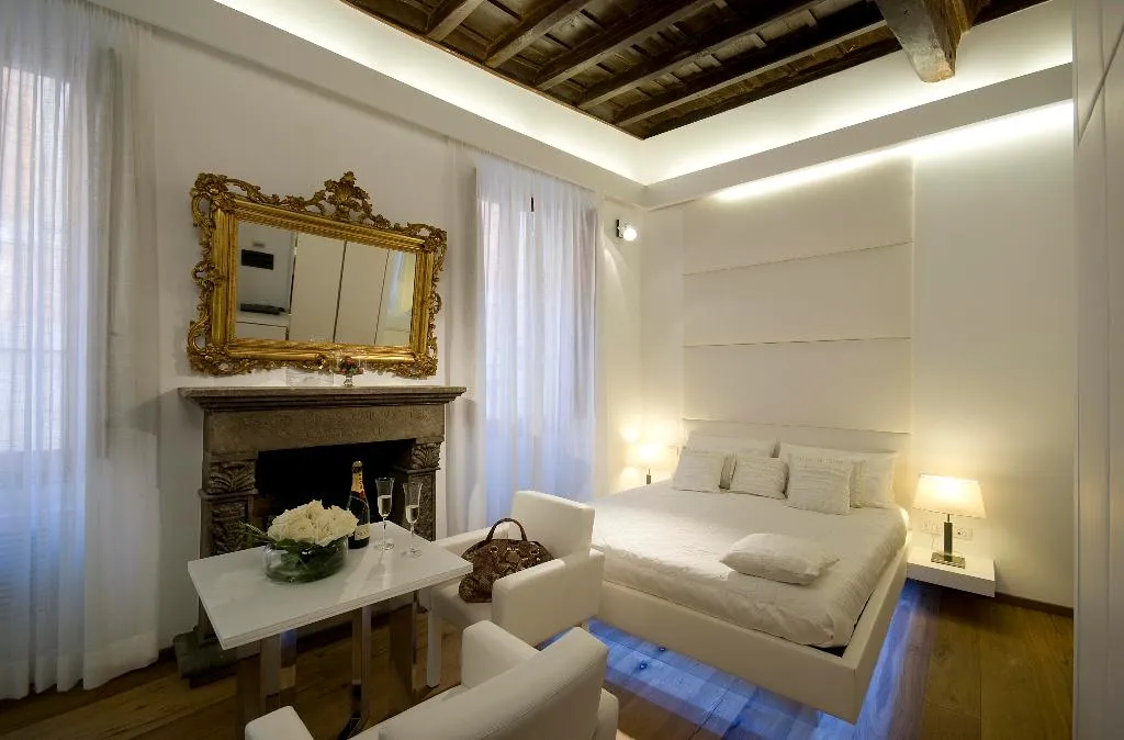 Room, Gigli D'Oro Suite, Rome