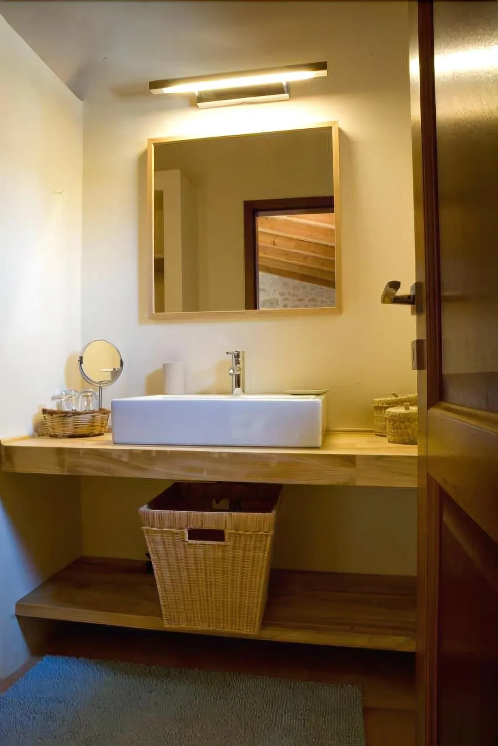 Room, Kapsaliana Village Hotel, Crete