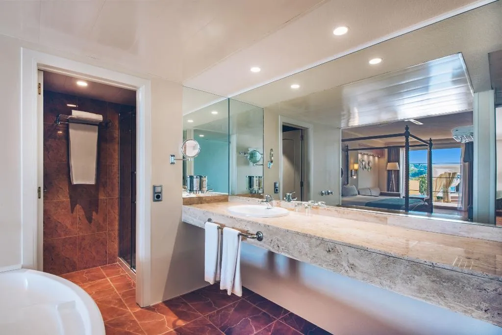 JUNIOR SUITE SEA VIEW Room, Iberostar Selection Jardin del Sol Suites - Adults, Majorca