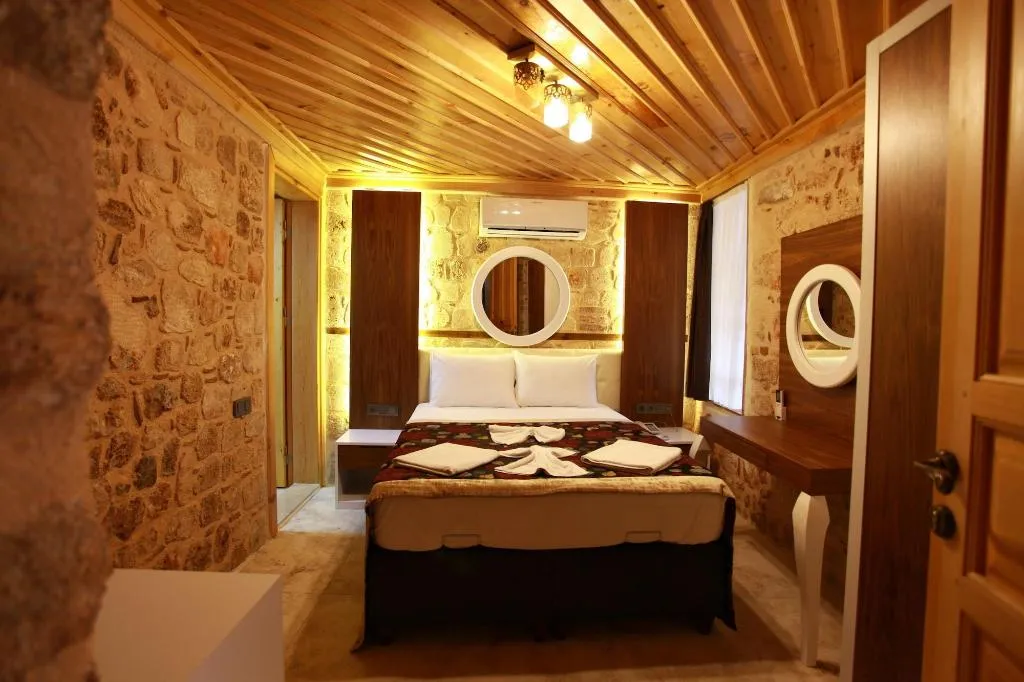 Room, Bacchus Pension, Antalya