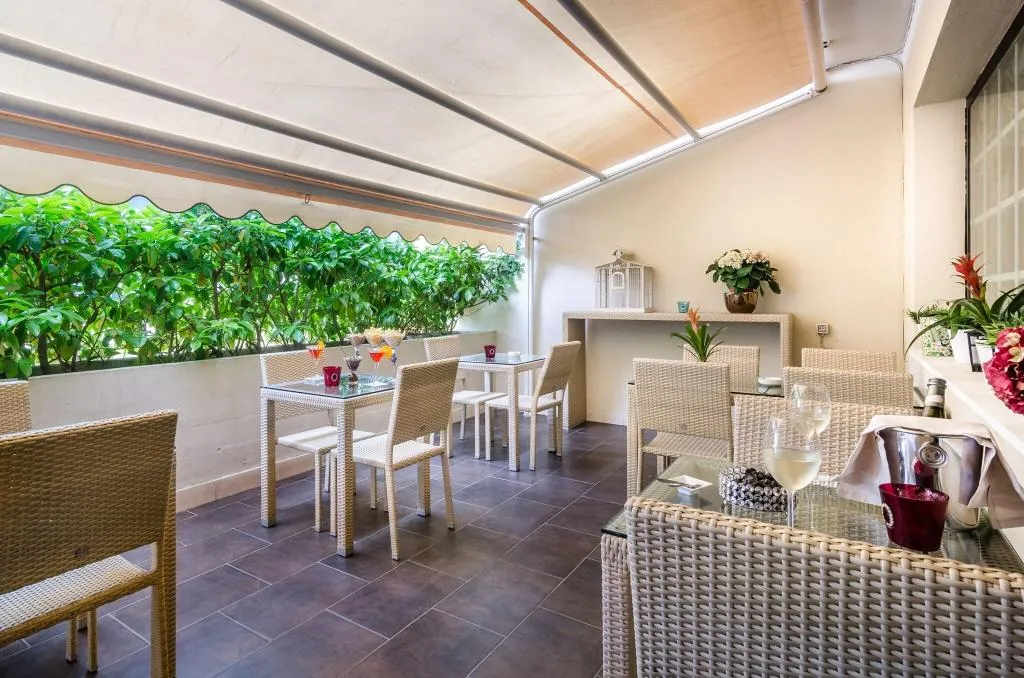 Terrace, Martini, Olbia