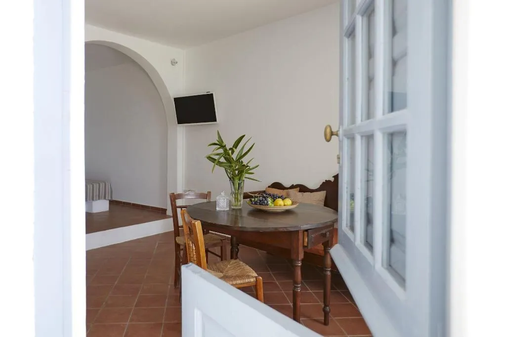 Room, Allure Breeze Suites, Santorini