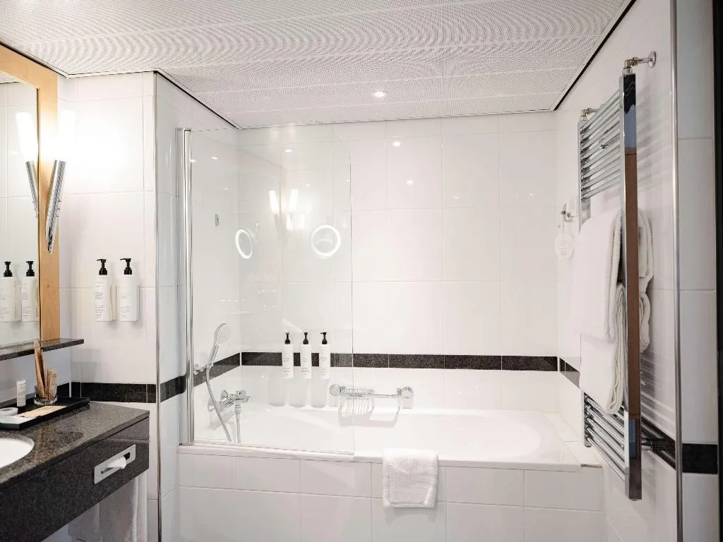 Room, Swissotel Amsterdam, Amsterdam