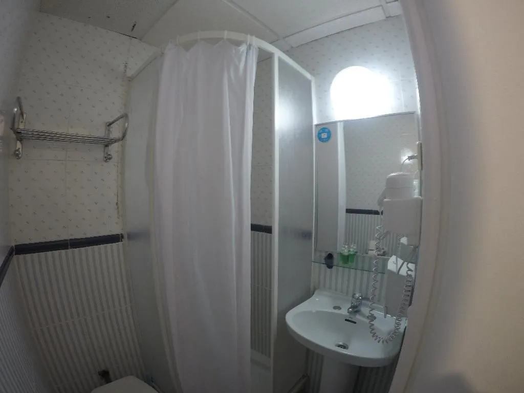 SINGLE STANDARD Room, Hostal MYD Los Perales, Madrid