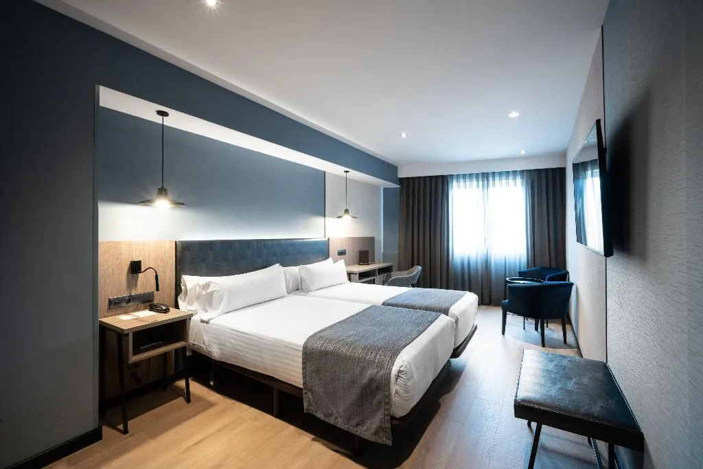 DOUBLE SINGLE USE WITH TERRACE Room, Catalonia Atenas, Barcelona