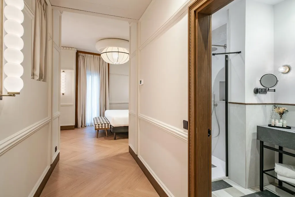 Double or Twin DELUXE Room, Vincci Soho, Madrid