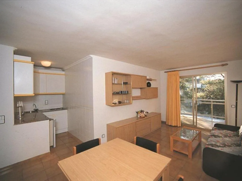 Room, Decathlon-Pentathlon-Marathon Salou, Costa Dorada