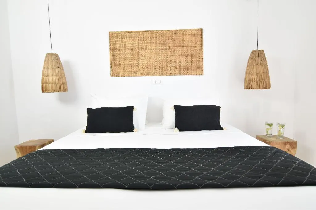 DOUBLE CAPACITY 2 Room, Aegeeis Santorini, Santorini