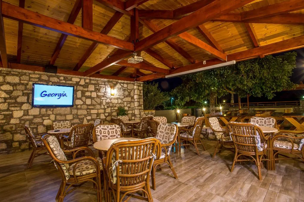 Bar, Georgia Apartments, Rhodes