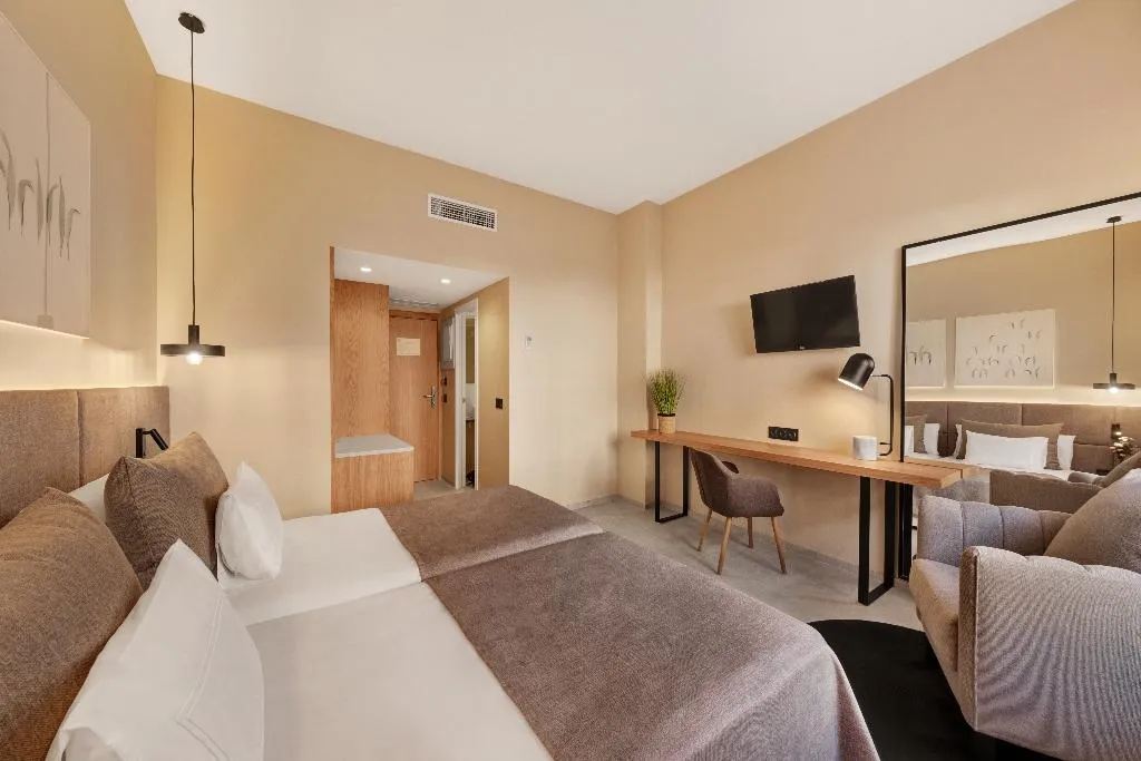 Double or Twin STANDARD Room, Almudaina, Majorca