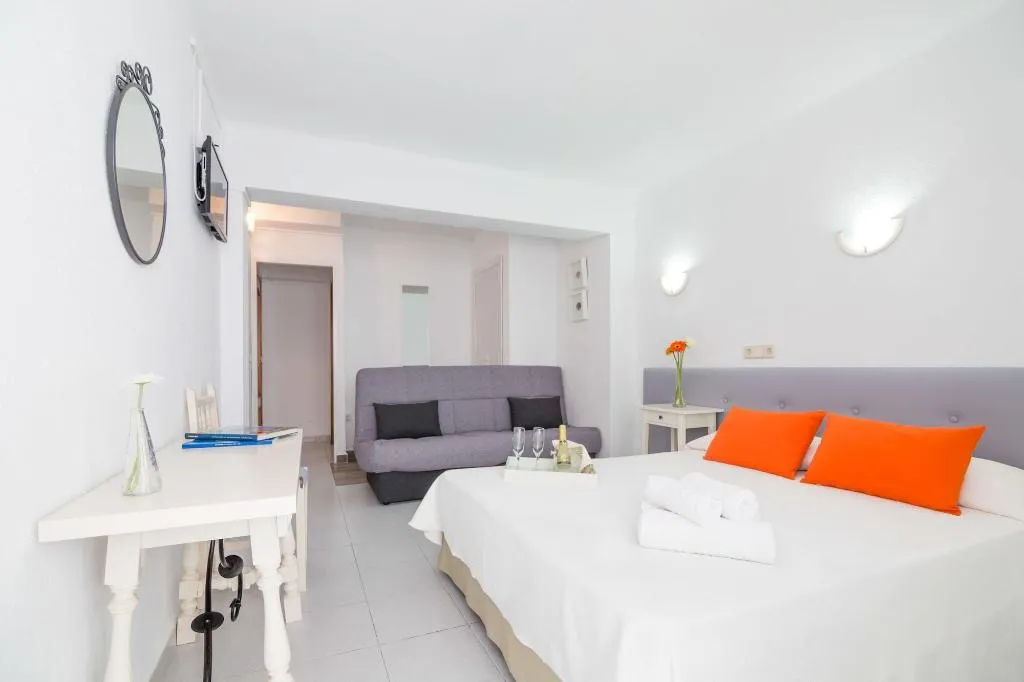 Room, Hotel Garau, Majorca