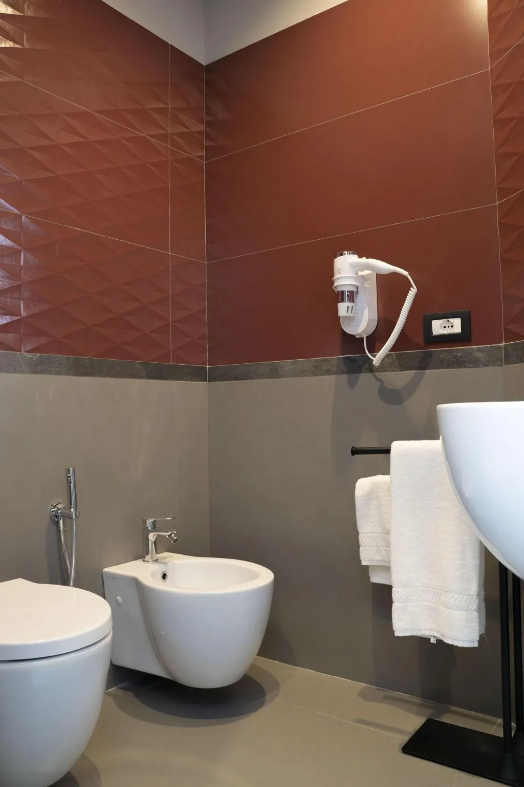 Room, Rettifilo 311, Naples