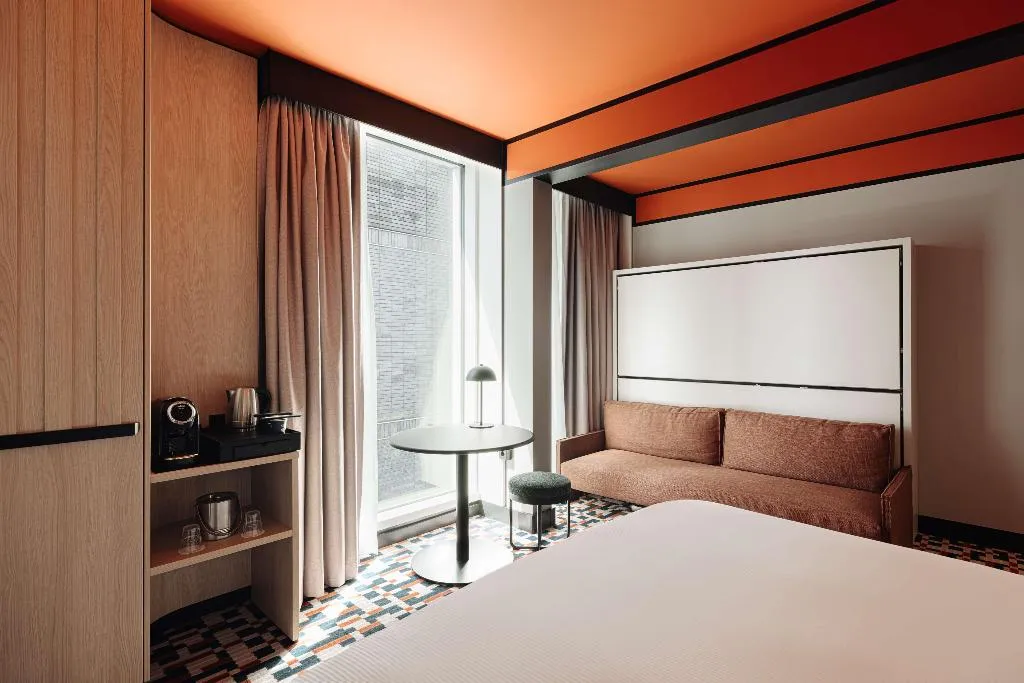 Room, DoubleTree by Hilton Amsterdam Centraal Station, Amsterdam