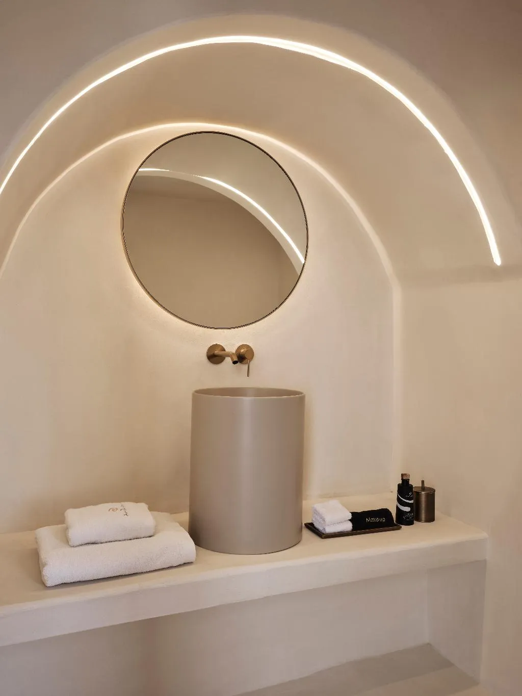 SUITE CAPACITY 2 Room, Andronis Boutique, Santorini