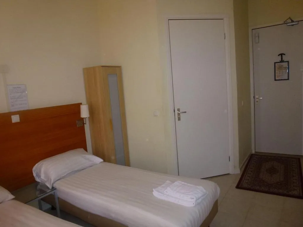 Room, Hotel Isis, Amsterdam
