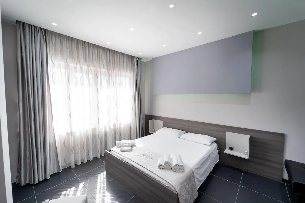 DOUBLE STANDARD Room, Al Campanile H. Napoli Centro, Naples
