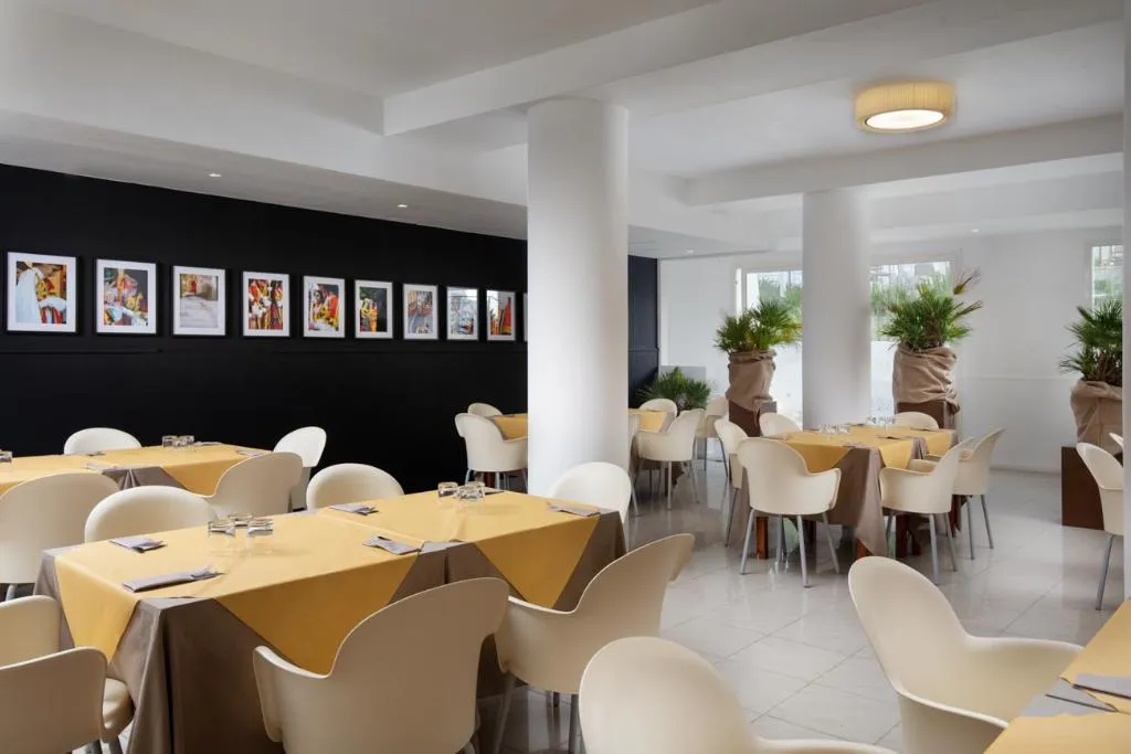 Restaurant, Hotel San Teodoro, Olbia