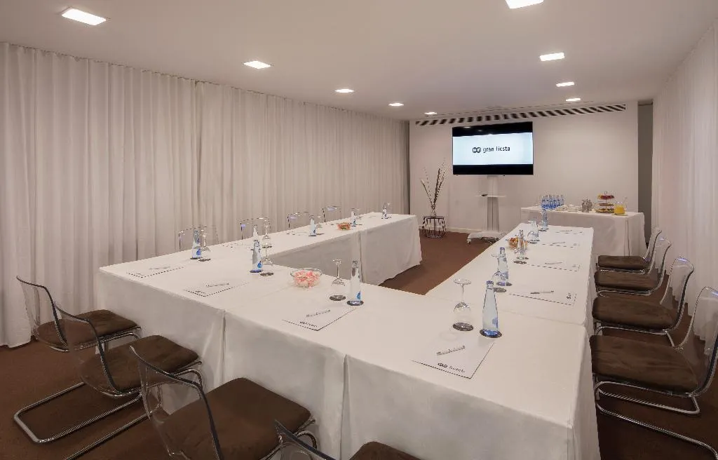 Conferences, HM Gran Fiesta, Majorca