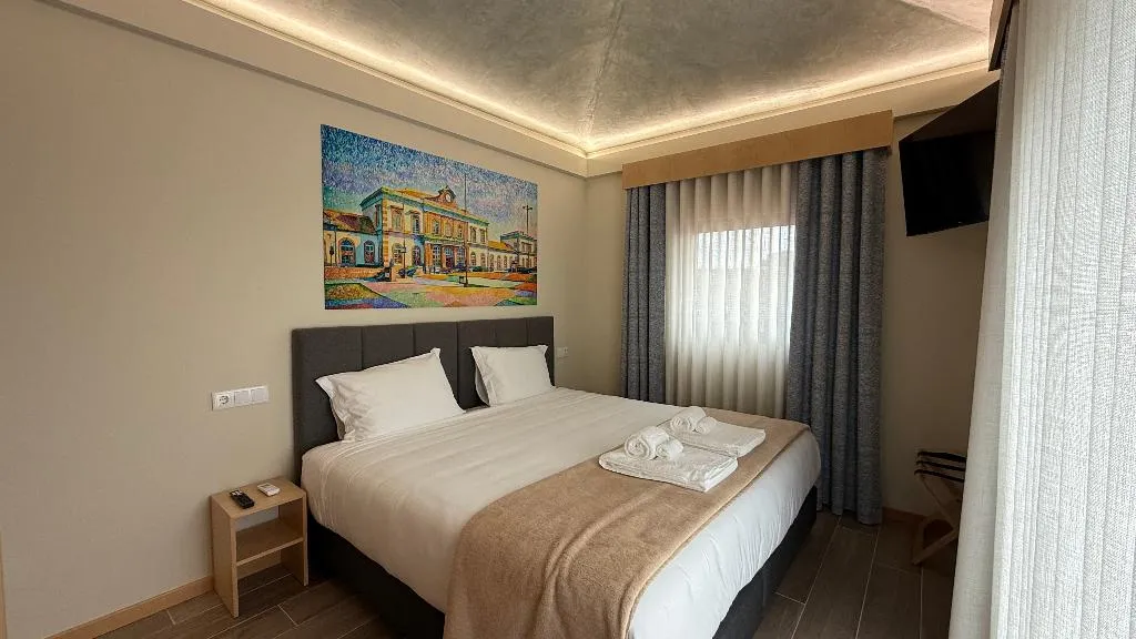 DOUBLE DELUXE Room, Oporto Station Hostel & Rooms, Porto