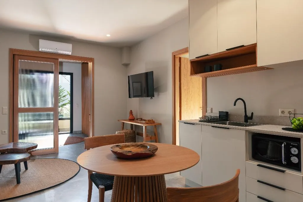 SUITE SUPERIOR TWO DOUBLE BEDS Room, Chapter 02 Gallery Suites, Crete