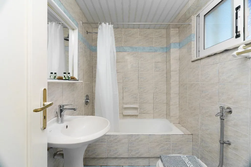 STUDIO STANDARD Room, Porto Iliessa by GHH, Zante