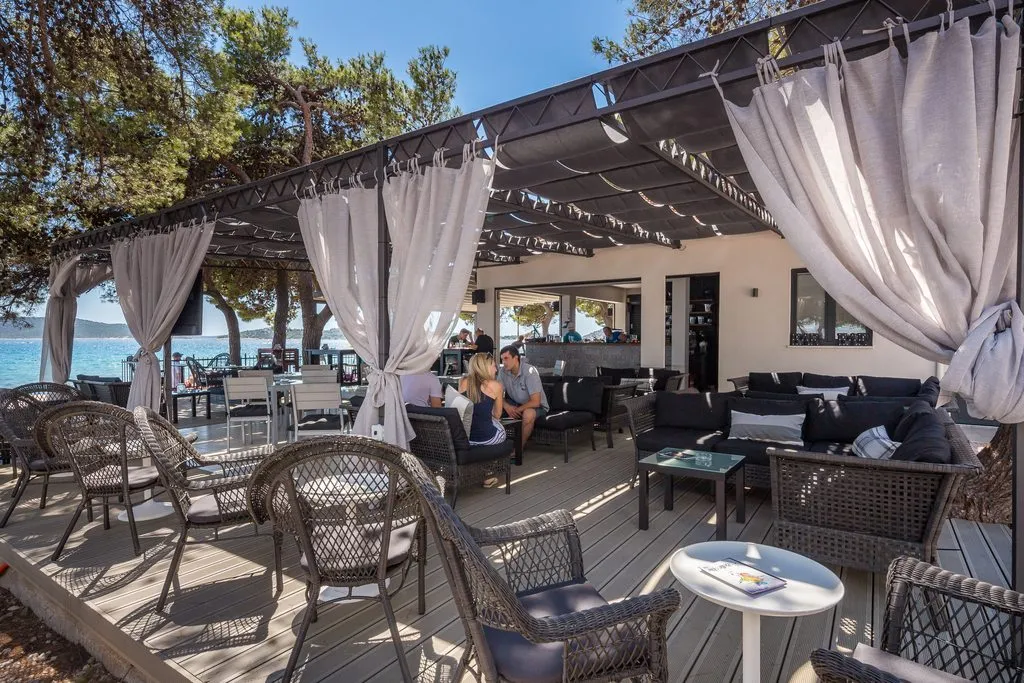 Bar, Villas Arausana and Antonina, Split