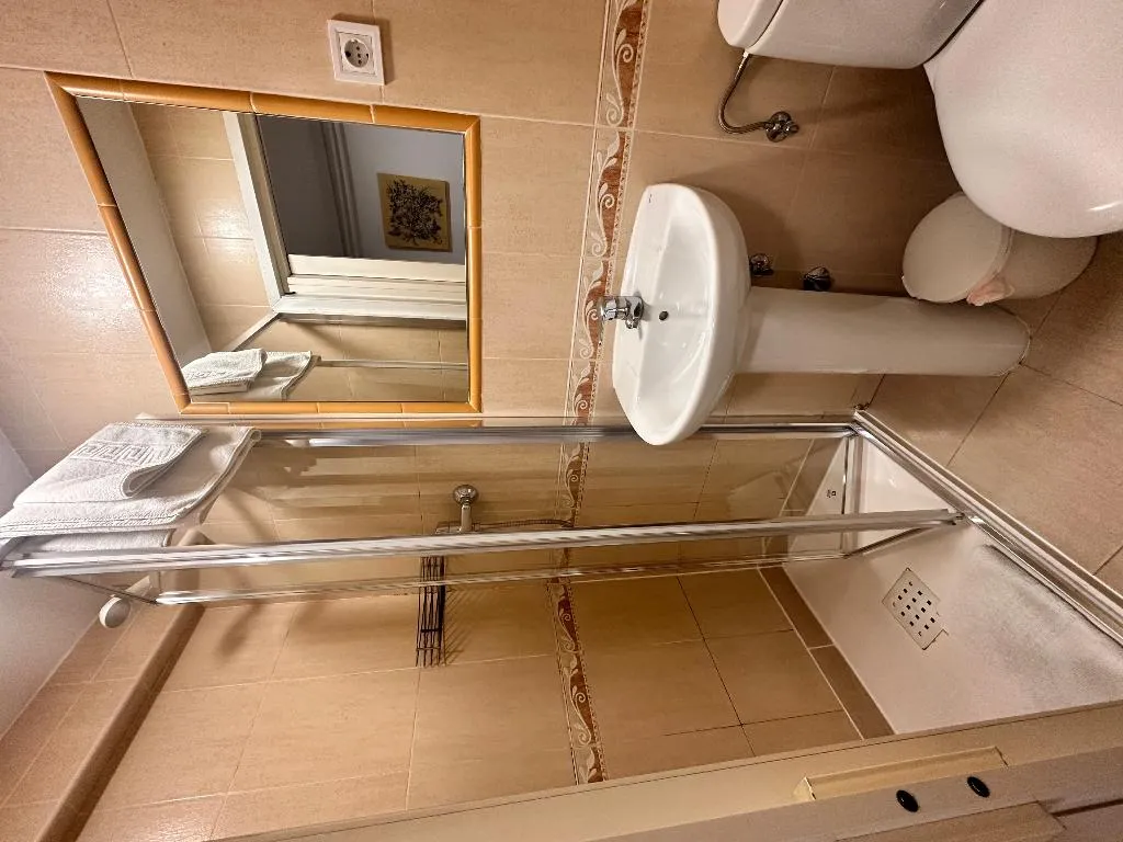 SINGLE STANDARD Room, Hostal Rober, Madrid