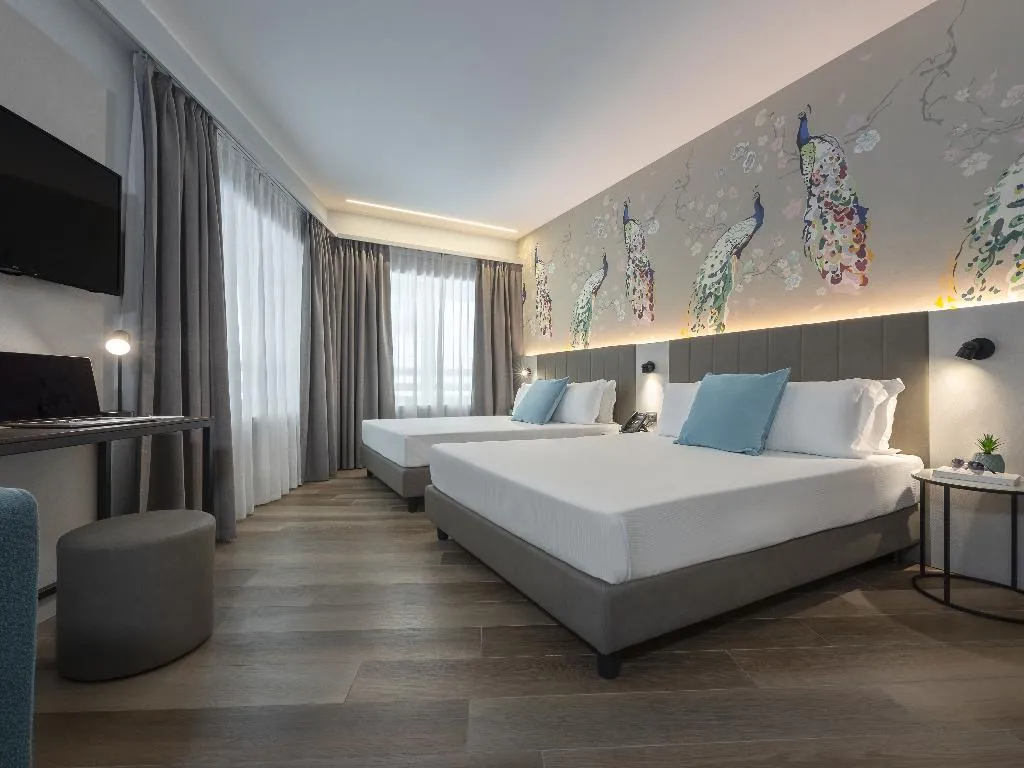 FAMILY ROOM QUEEN SIZE BED Room, iH Hotels Milano Centrale, Milan