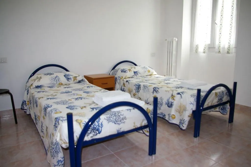 Room, Foresteria Roma, Naples