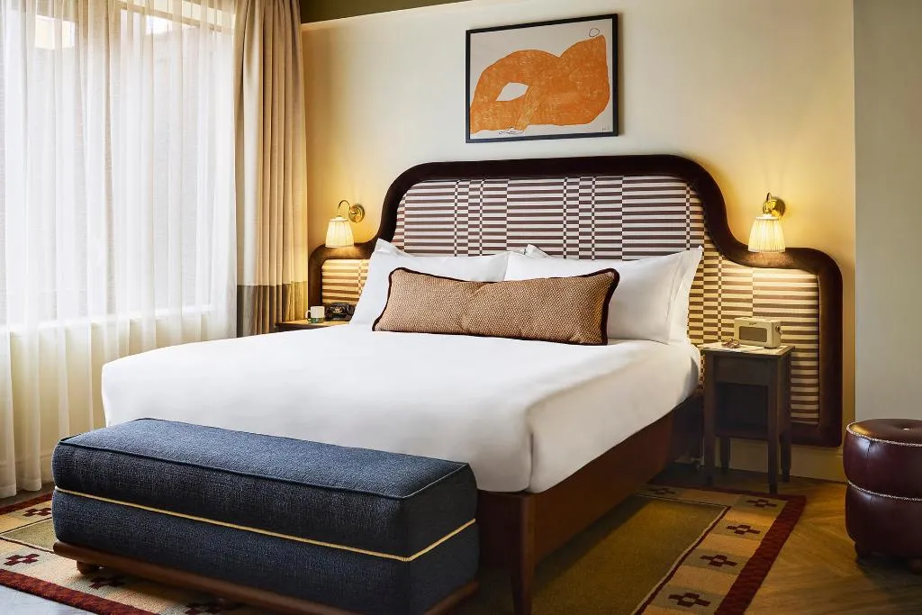 DOUBLE DELUXE Room, The Hoxton Dublin, Dublin