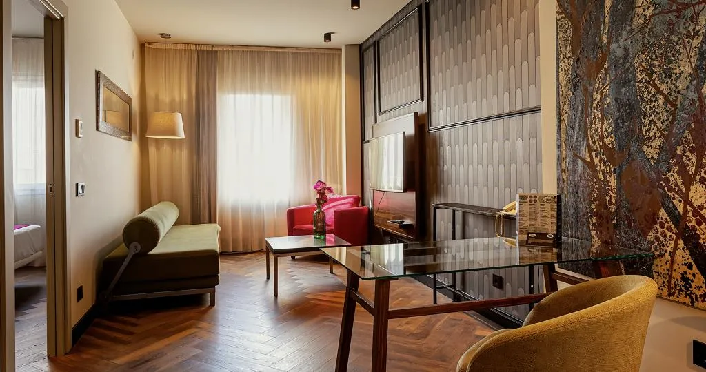 JUNIOR SUITE STANDARD Room, Hotel Vertice Sevilla Aljarafe, Seville