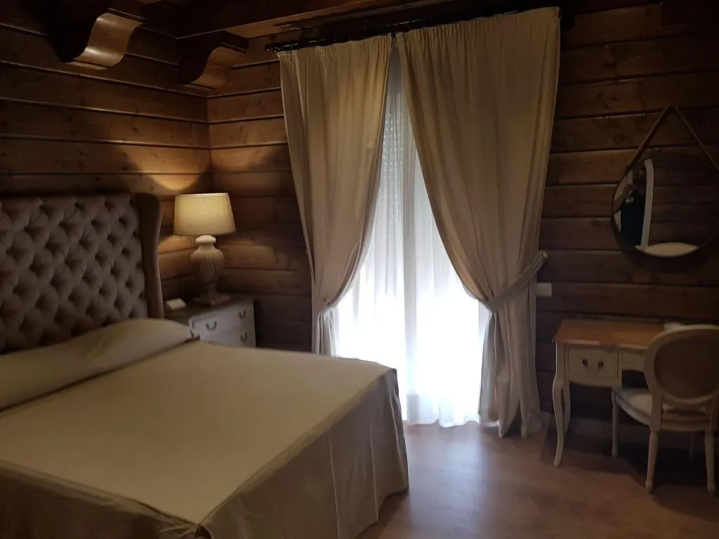 Room, Hotel Al Boschetto, Naples