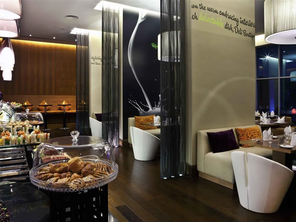 Restaurant, Novotel Suites Mall Avenue Dubai Hotel, Dubai