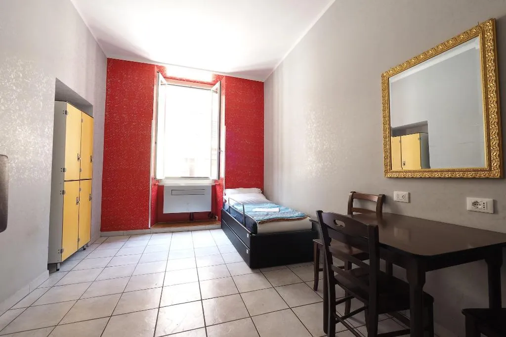 Room, Alessandro Downtown Hostel, Naples