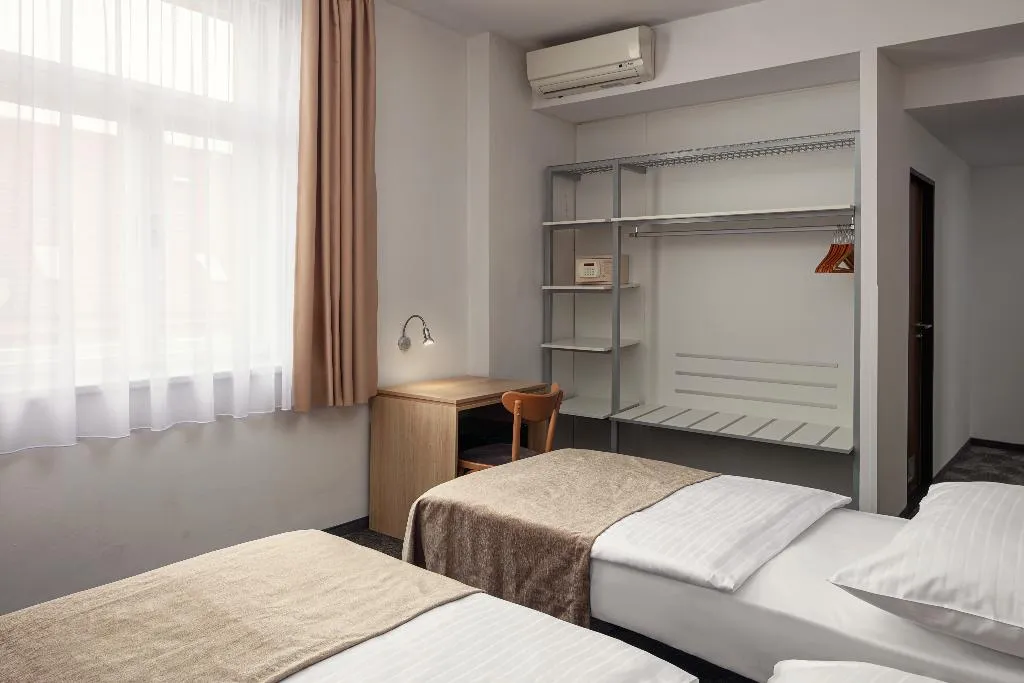TRIPLE STANDARD Room, Hotel Ambiance, Prague