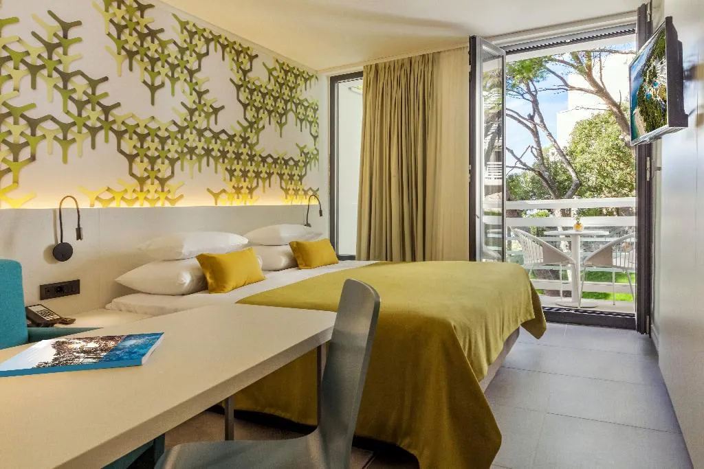 DOUBLE SINGLE USE WITH BALCONY Room, Bluesun Mala Berulia, Split