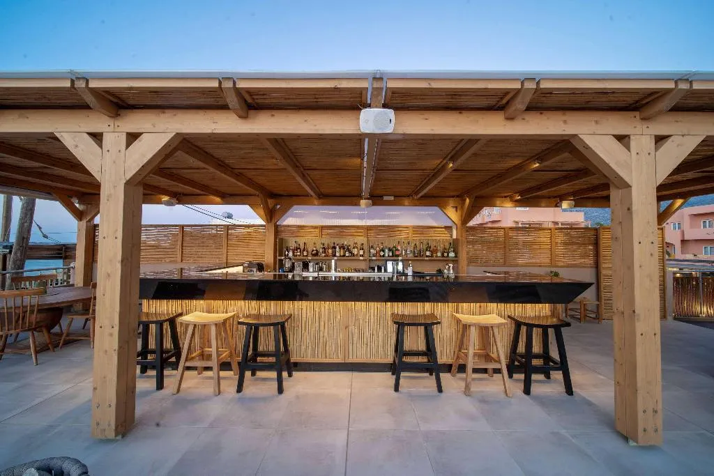 Bar, High Beach, Crete